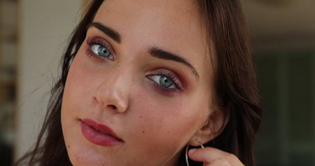 Oxana Chic model perfect picture