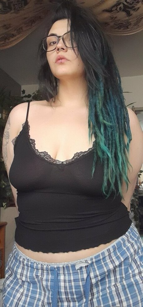 bisibeth nude model archive