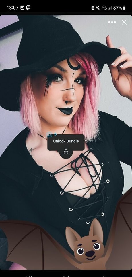 IceRocker art model photos