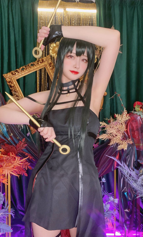 Arty Huang pornstar free image