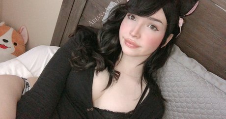 ArianaAngels top model image