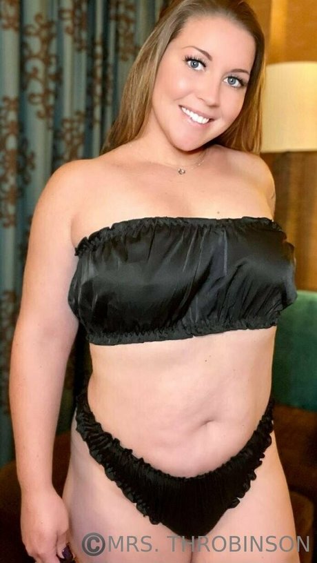 mrs throbinson model free images