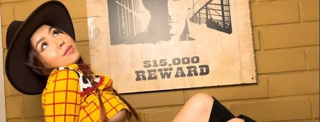 Mellany Mazo hot actress images