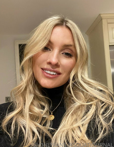 squatjournal model adult images