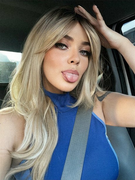 Serena Stone xxx actress image