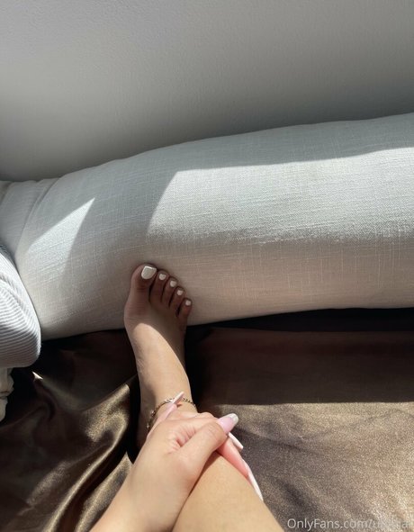 Uhhliar model nice images