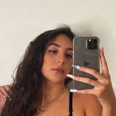 Uhhliar pornstar photos