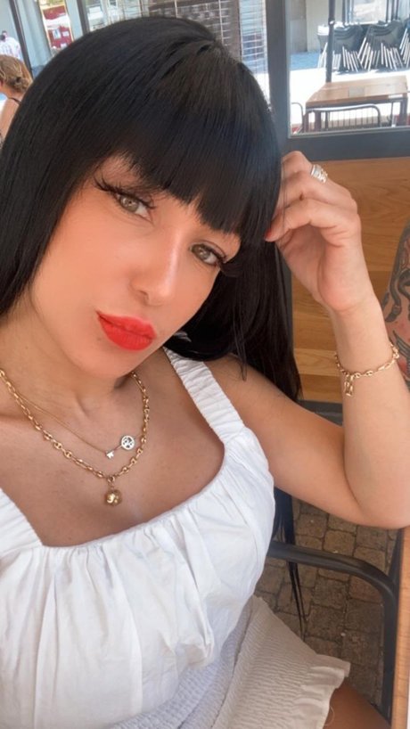 Allison Miller model beautiful images