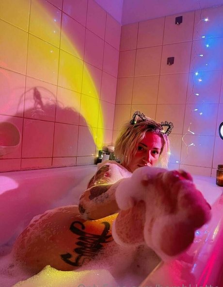 bambi latte star high quality photos