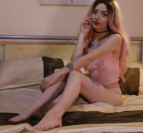 Lily Moonflower star sex archive