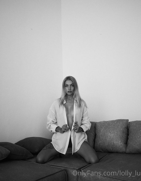 Lolly Lu model porn photos
