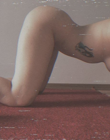 ruhsuzkahpe31 nudes star img