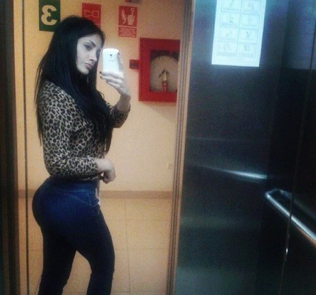 Andrea Cifuentes pornstar erotic photo