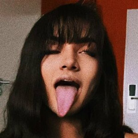 Whosurdani erotic model pic