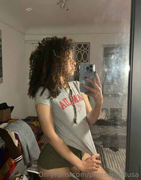 Aliakadir exclusive model photo