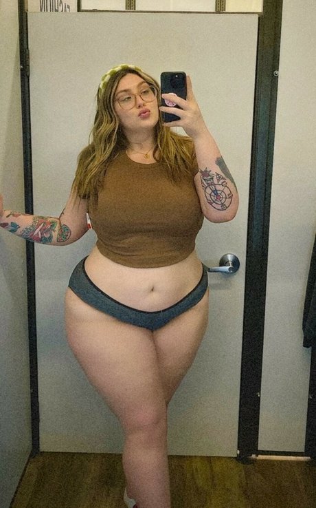 cakexface model sexy pics