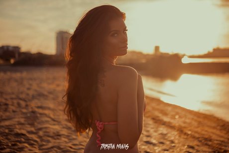 Danie Sommers beautiful actress galleries