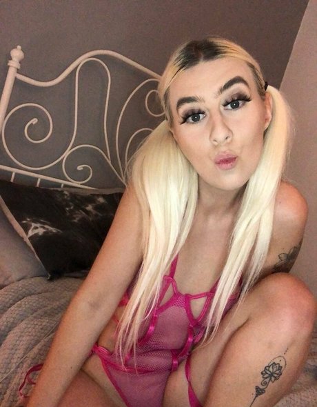 Curvykb hot model pics