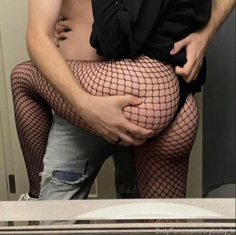 crybaby k model pretty photo