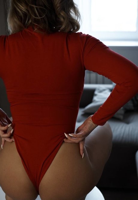 Merelin naked model img