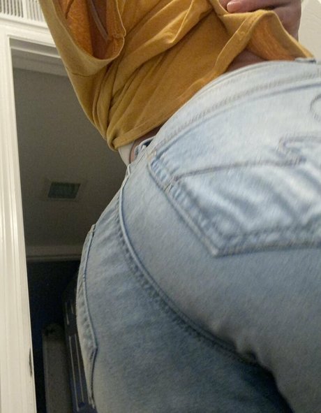 blowjob brunette onlyfans erotic img