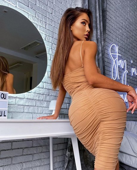 Nastyaa beautiful model pictures