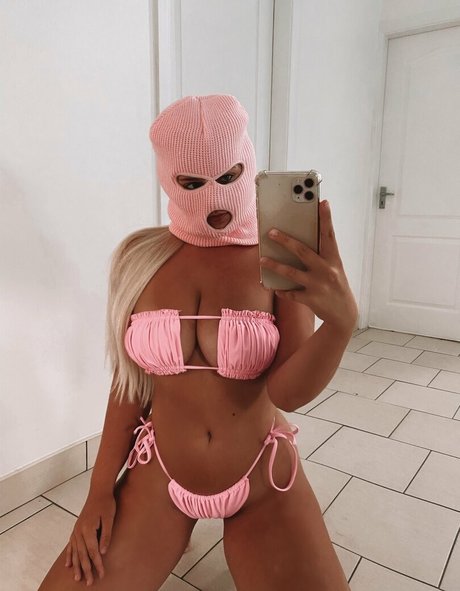 Apollonia Llewellyn top star archive