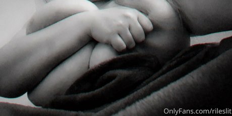 Rileslit high quality model pics