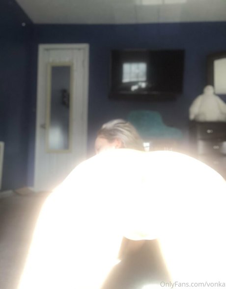 Vonka model sexy images