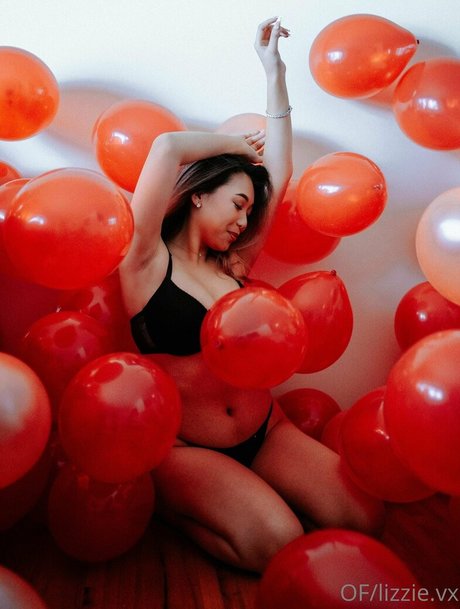 Lizzievx porn actress pictures