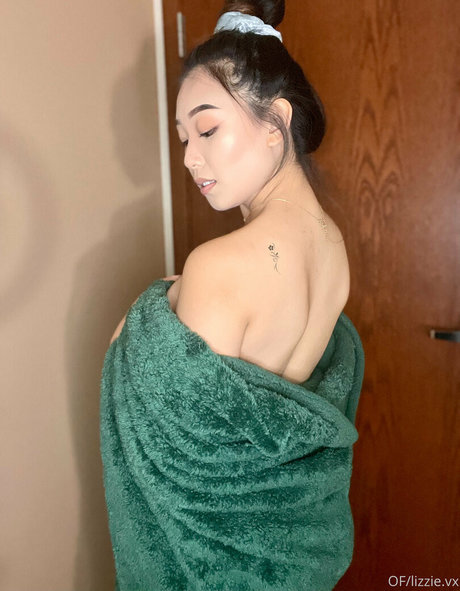 Lizzievx best model photos