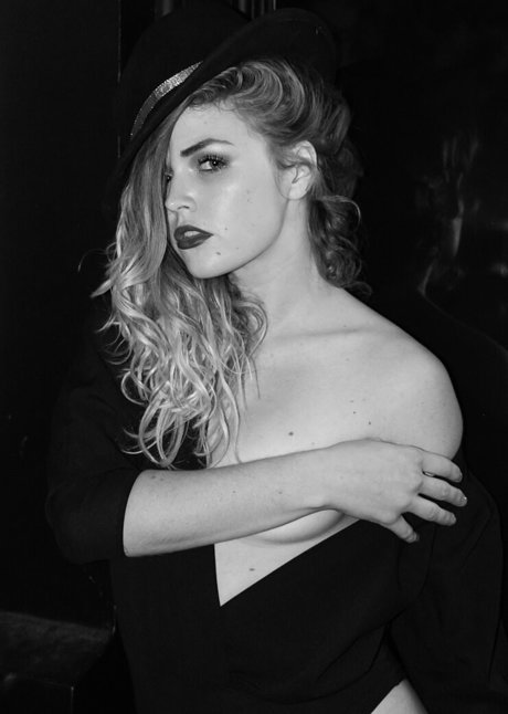 Katarina Keen hot actress pics