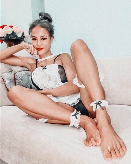 Yourgoldfish pretty model pics