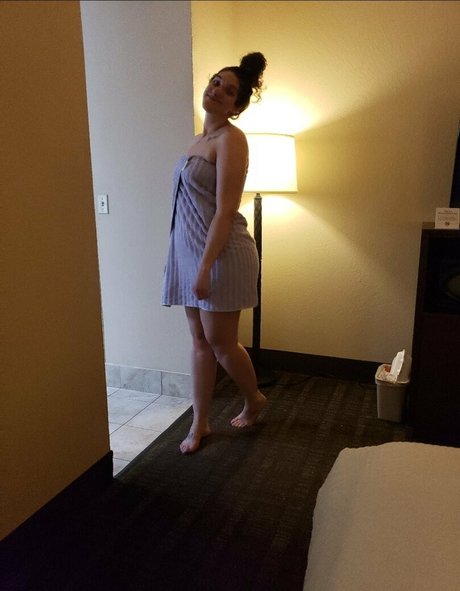 sarahexposed model sex photos