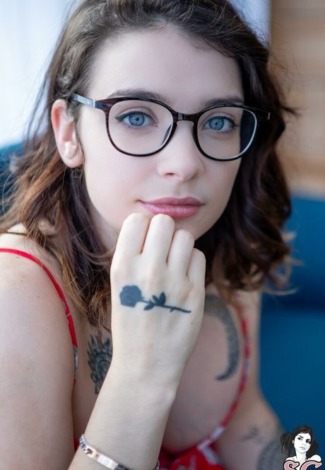 Pia Lora nude model pic