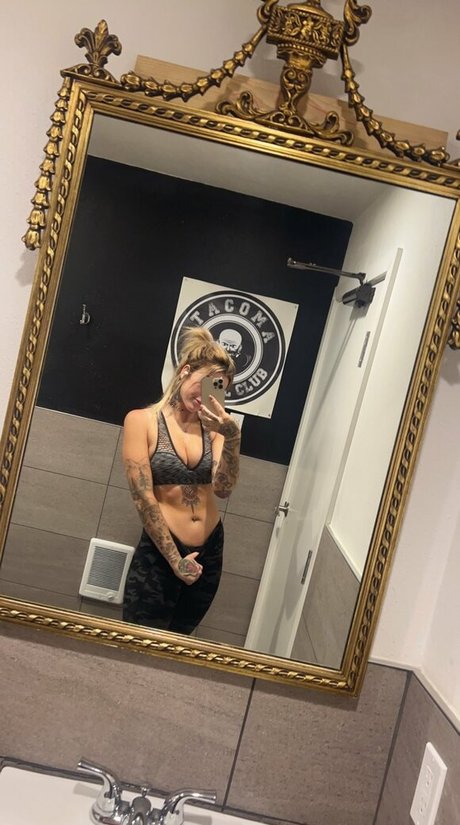 wtkhxrated pretty pornstar archive