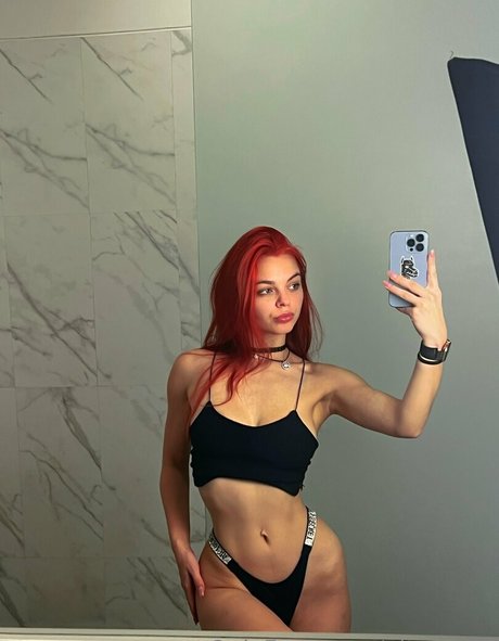 Alter Eva star nudes image