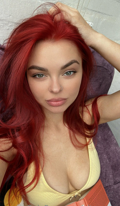 Alter Eva star sex pics