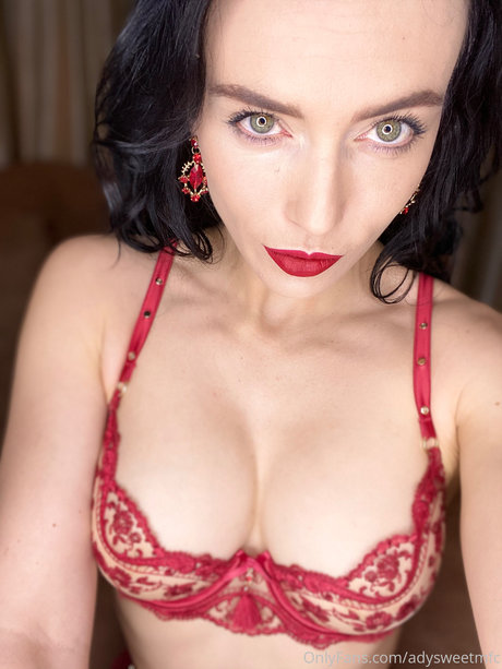 Adysweet best model picture