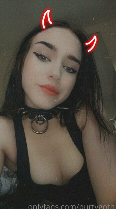 Purtygoth star pornographic pics