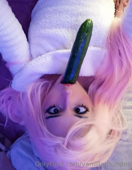 Vanilllathunder erotic pornstar picture