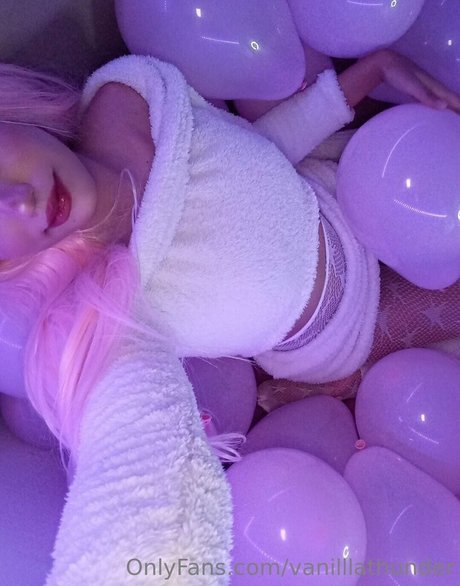Vanilllathunder porn star pics