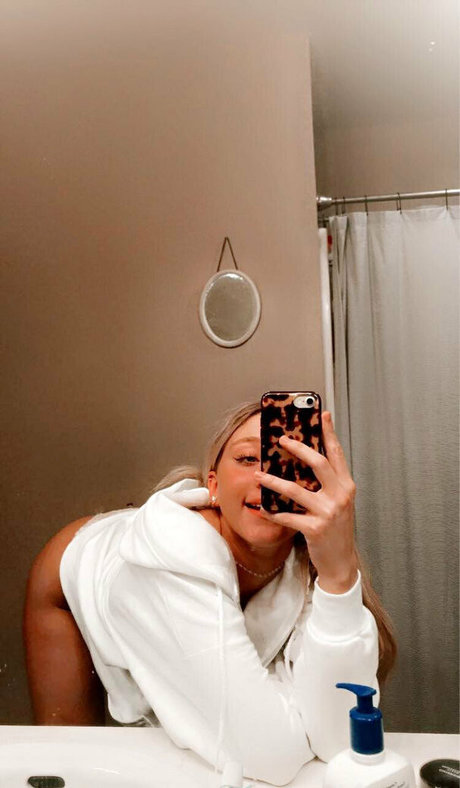 Oakleymiddleton18 model perfect gallery