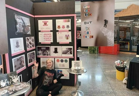 Moshpitmi art model images