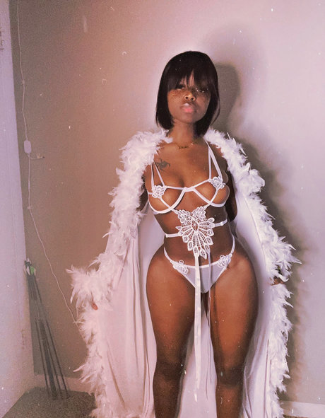 Quediaz star beautiful galleries