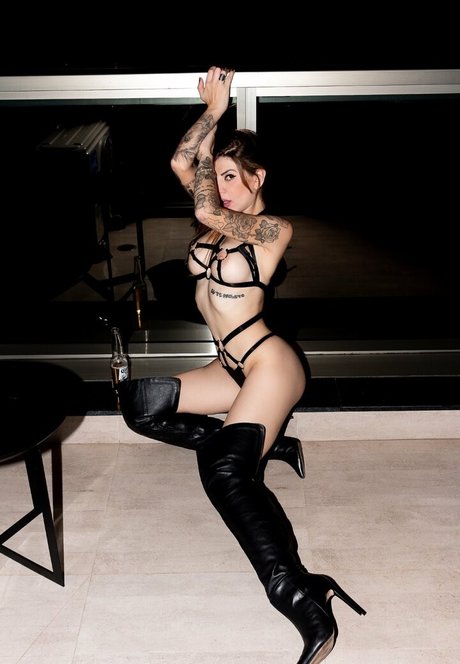 Mistress TT S model nice photo