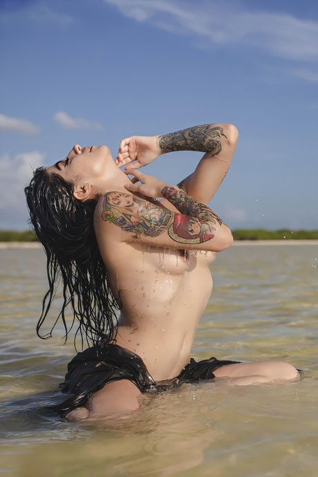 Lady Dusha hot model image