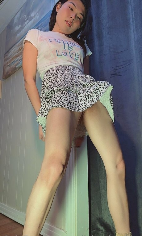 emilybunietsfree naked model picture