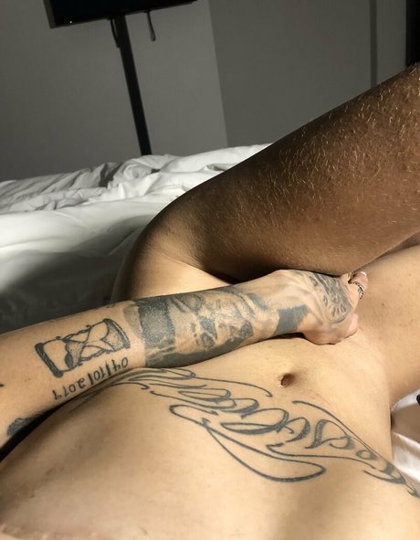 bruninhatgirl pornstar hd pic