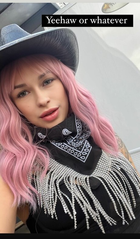 lindseyparanormal sex star galleries